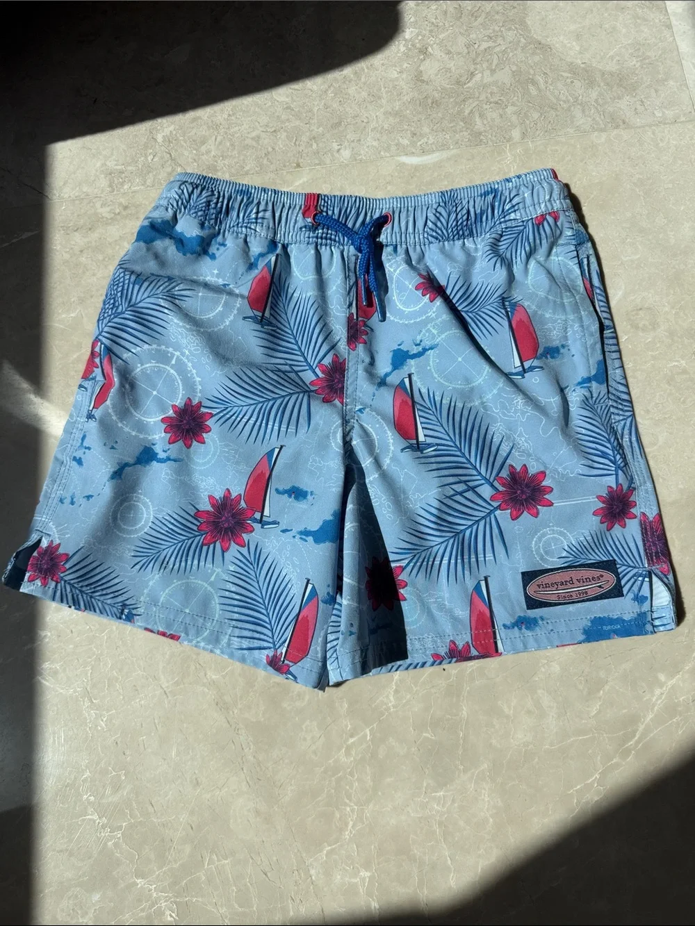 Vineyard Vines gently used